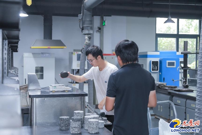 进企业看质量｜英国上市公司365：用科技为交通基础设施披上“质量铠甲”